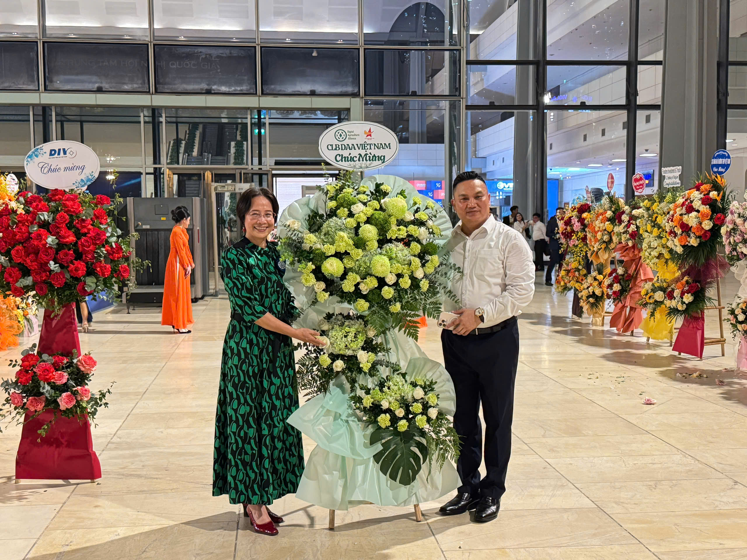 Chủ tịch DAA Việt Nam dự và chúc mừng lễ kỷ niệm 30 năm thành lập Tổng công ty Hàng hải Việt Nam và đón nhận huân chương lao động hạng nhì