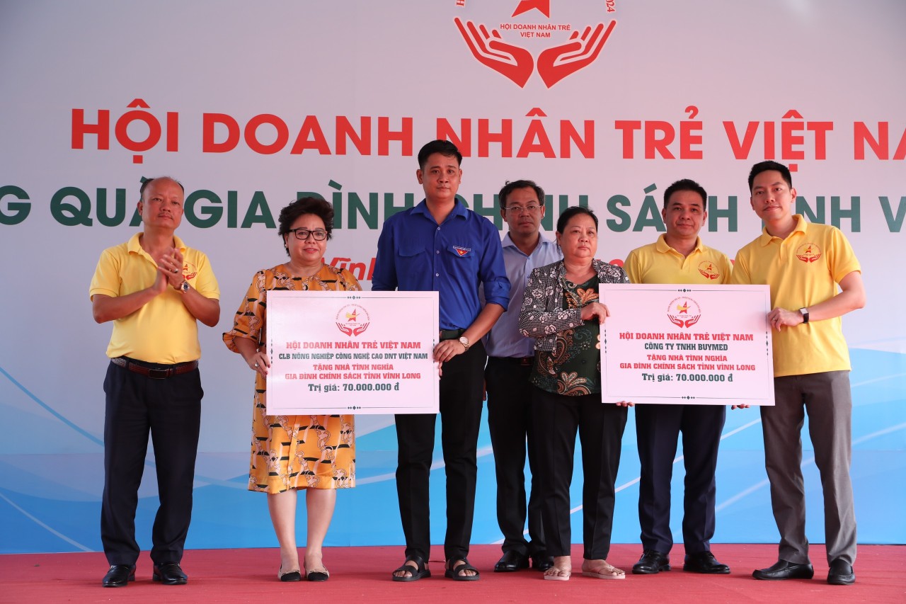 DAA Việt Nam đã trao tặng căn Nhà Tình Nghĩa trong Hành trình Tri ân – Thắp sáng niềm tin 2024 tại miền Tây Nam Bộ