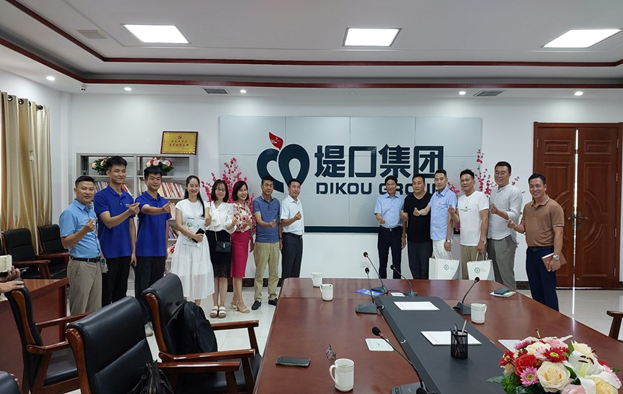 Đoàn đại biểu DAA Việt Nam thăm chợ nông sản Dikou, Tế Nam, Sơn Đông, Trung Quốc