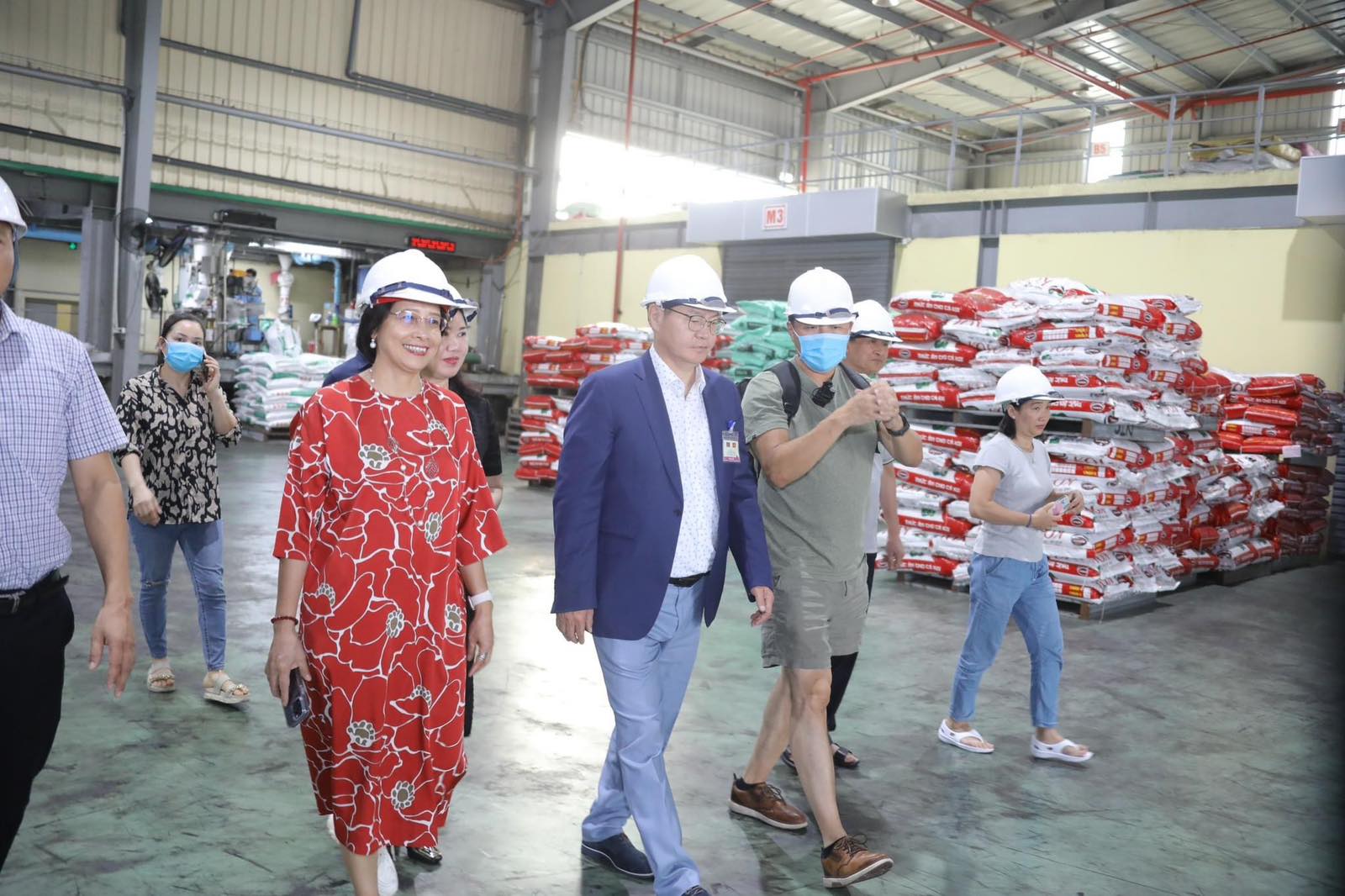 Đón tiếp đoàn doanh nghiệp Mông Cổ thăm chuỗi nhà máy Dabaco