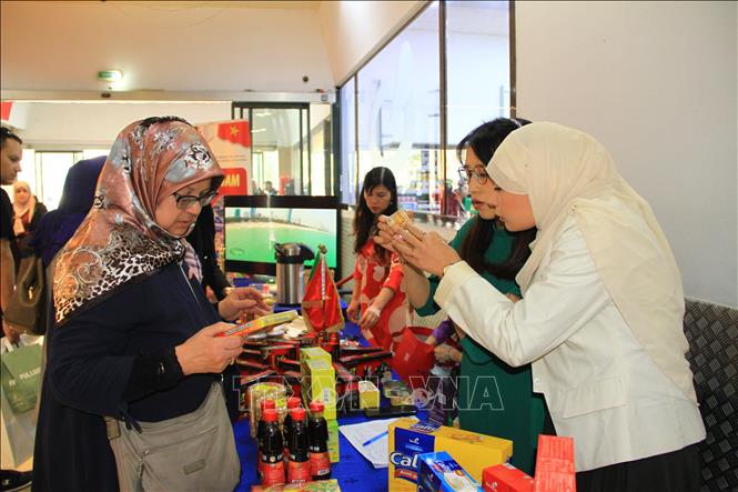 Đưa hàng Việt Nam đến với người tiêu dùng Algeria