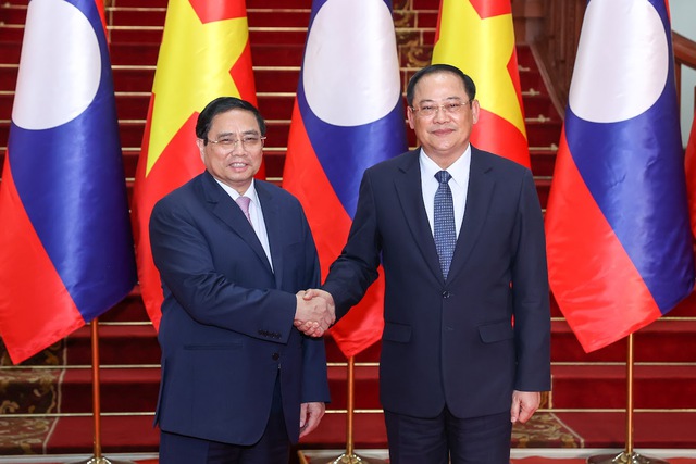 Việt-Lào ký kết hợp tác tài chính, nông nghiệp, khai thác khoáng sản