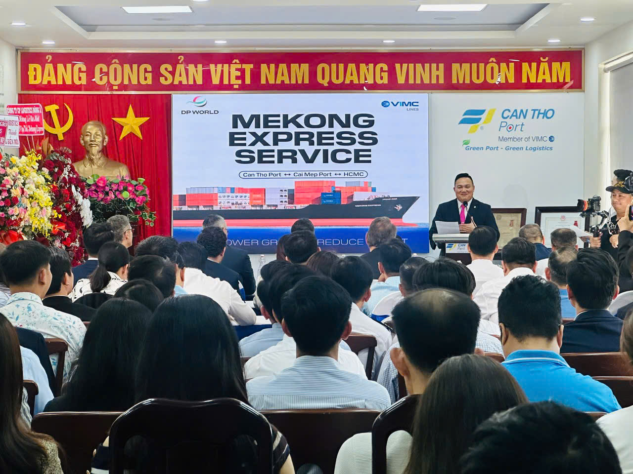 VIMC Lines “bắt tay” DP World ra mắt tuyến vận tải xanh Mekong Express